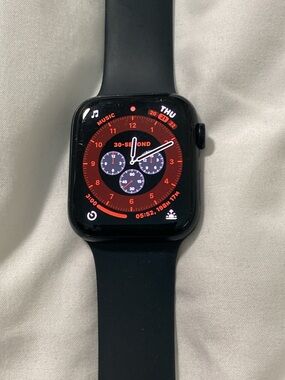 Apple Smartwatch se gps+ cellular - Black Case with Black Sport Band 44mm